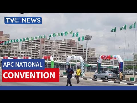(WATCH) Police Restrict Traffic Around Eagle Square, Abuja