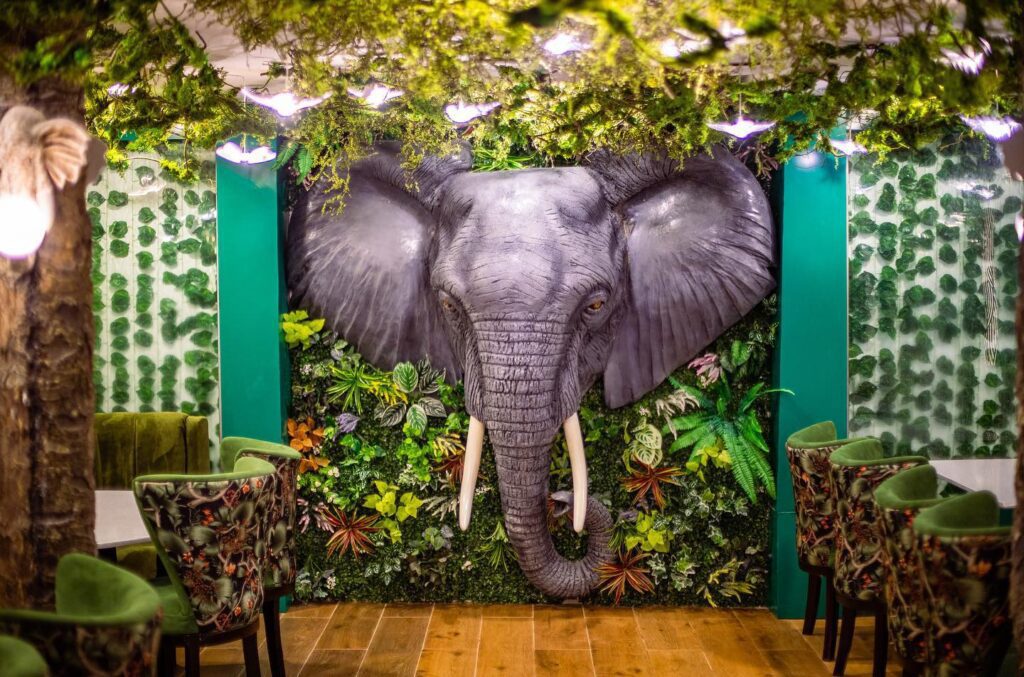 Amazonia Restaurant wall decor