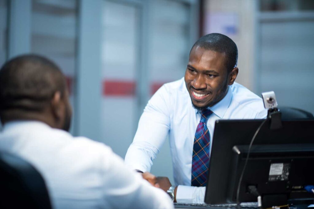 Top 10 Hottest White Collar Jobs in Abuja 6 Banking and Finance workers in Nigeria