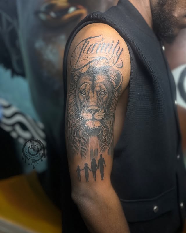 SMITH TATTOOS PIERCES 2