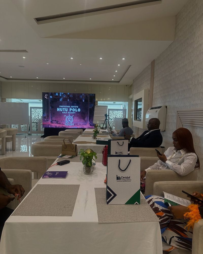 Walsh Blanc Executive Lounge Abuja 2