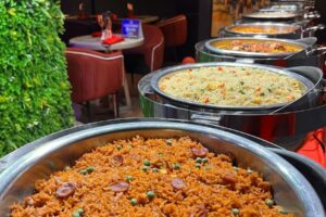 Its another Sunday of sharing love with our family and friends come dine with us @crossoverres