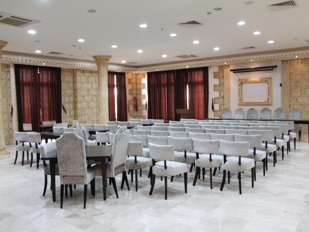 Sandralia Hotel Banquet Hall